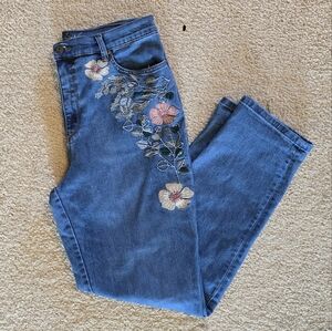 Gloria Vanderbilt Amanda style jeans with floral Embridered design.